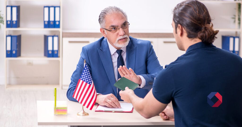 reentrada ilegal e Green Cards falsos